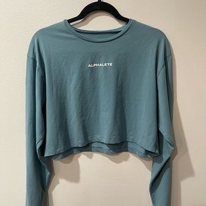 Alphalete long sleeve tshirt material crop top